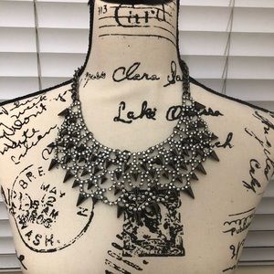 💥Gorgeous Baublebar sparkly statement necklace🎸